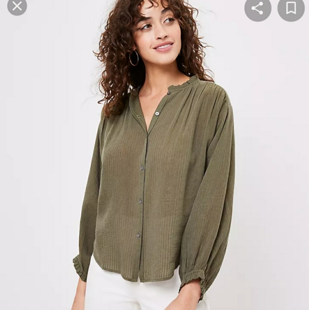 NWT Loft Ruffle Blouse size M
